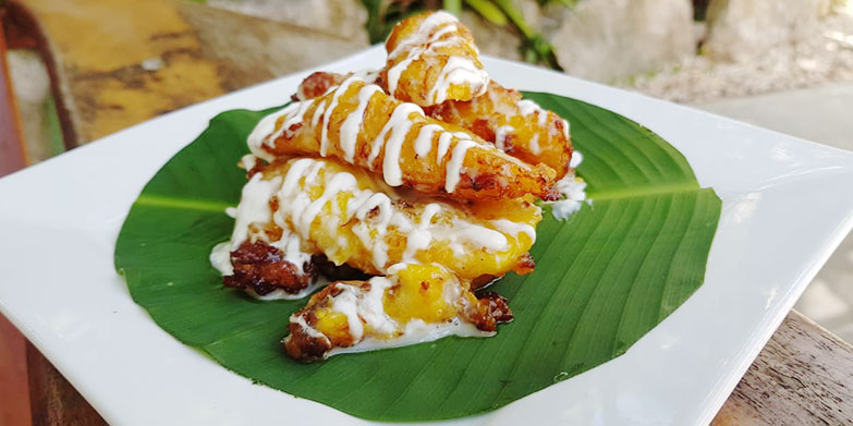 Fried Bananas With Cream